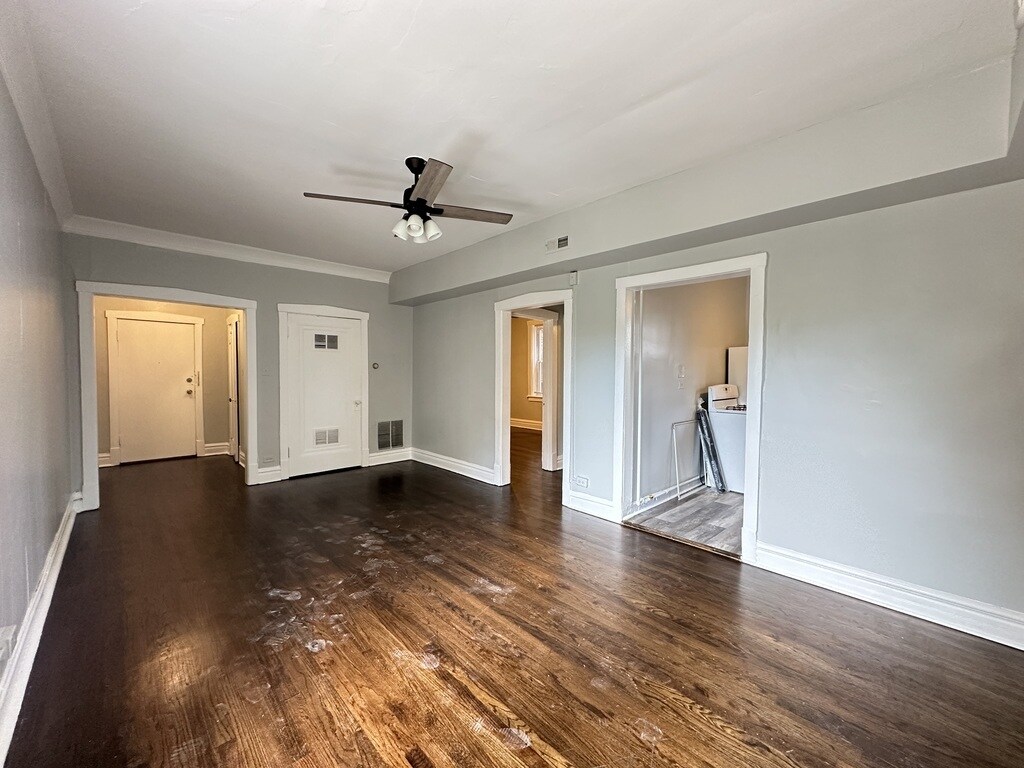 Building Photo - 4751 N Monticello Ave