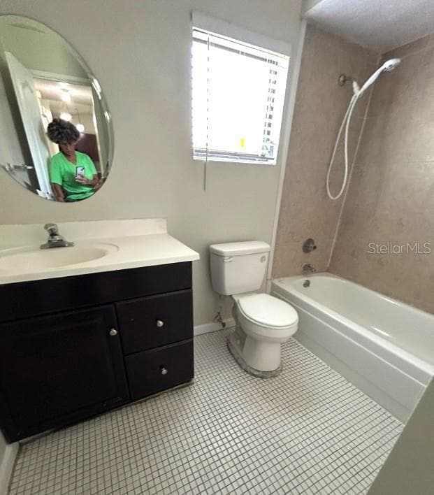 Building Photo - 844 E Flag Ln