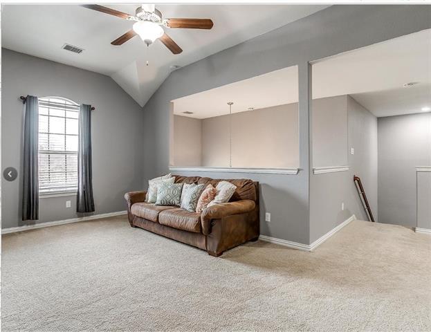 Building Photo - 5825 Valley Haven Way