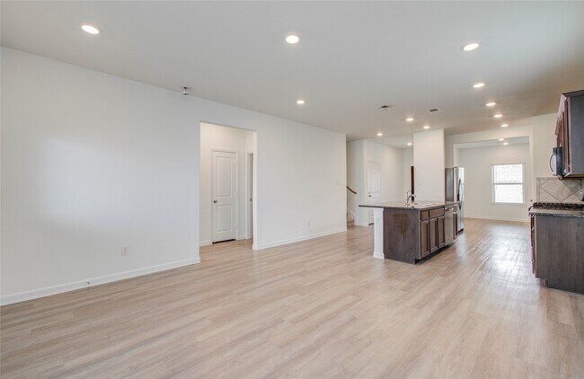 Building Photo - 4918 Eldorado Rose Pl