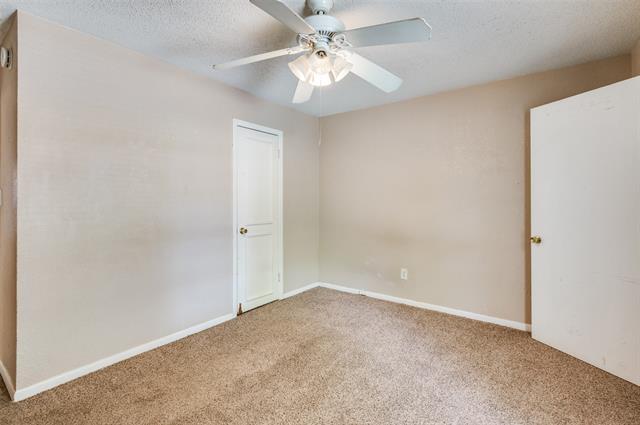 Building Photo - 1407 Helen Cir