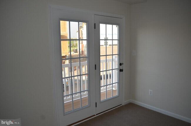 Building Photo - 24598 Johnson Oak Terrace
