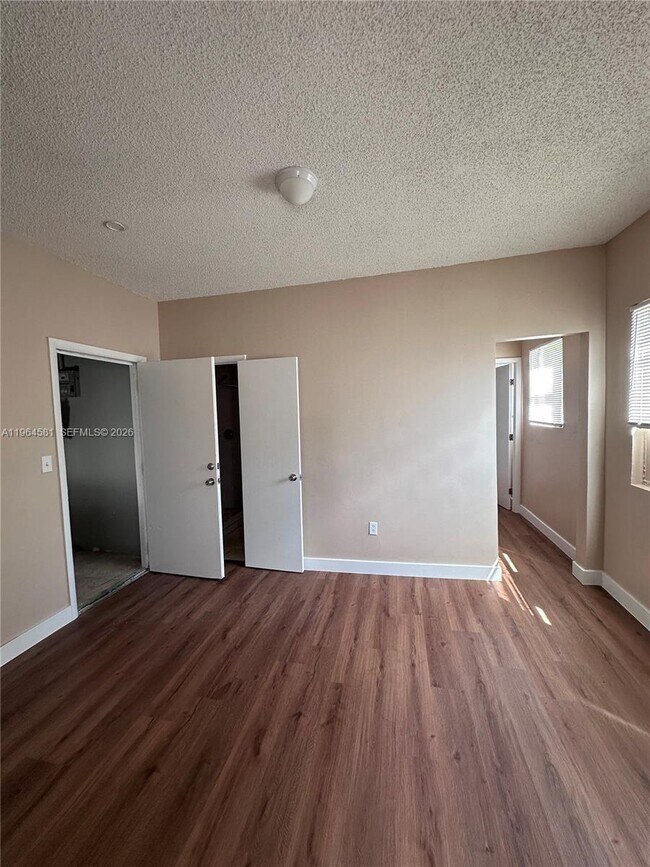 Building Photo - 295 NE 55th St