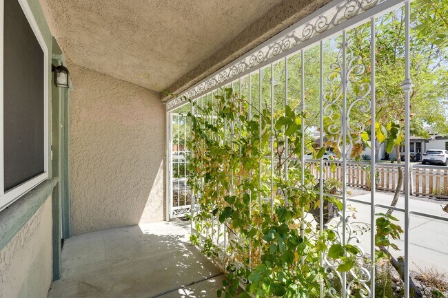 Building Photo - Charming 3-Bedroom Home in Historic John S...