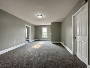 Building Photo - 318 N 27th Ave