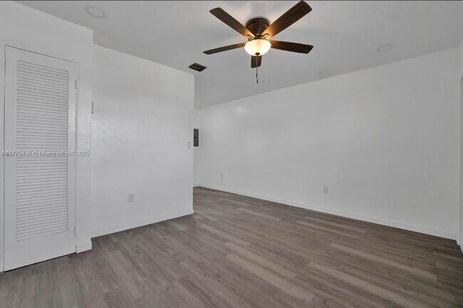 Building Photo - 3056 NW 78th St