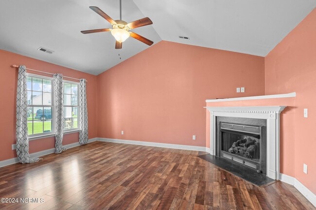 Building Photo - 121 Grist Mill Dr