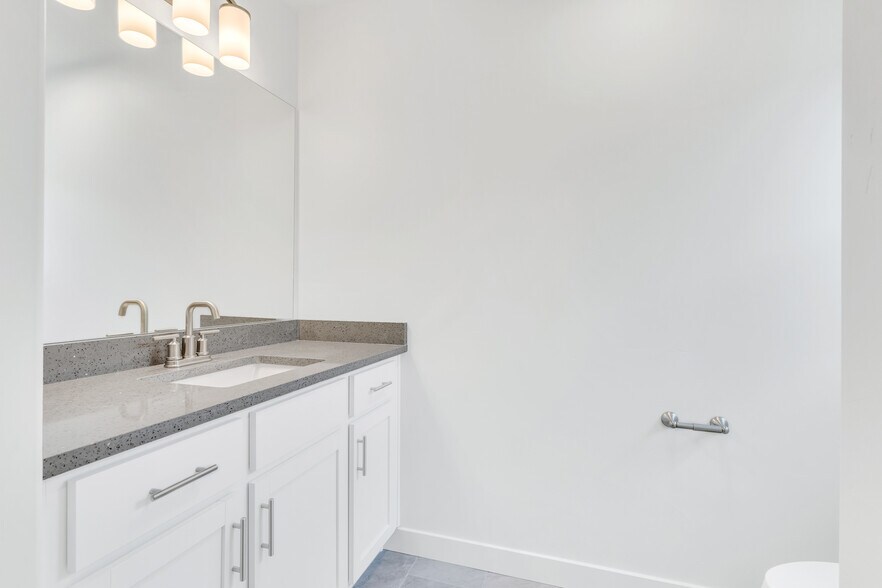 Building Photo - 371 W 3200 N