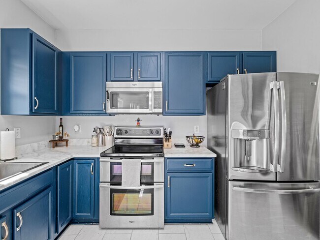 Building Photo - Shetland Farms