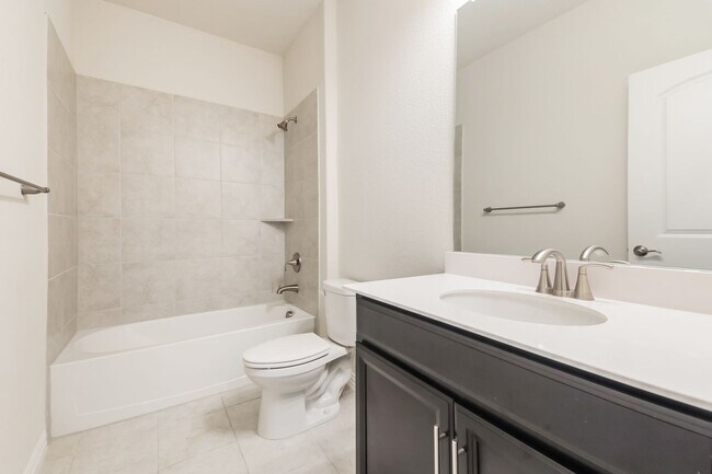 Building Photo - 2409 Rooster Ln