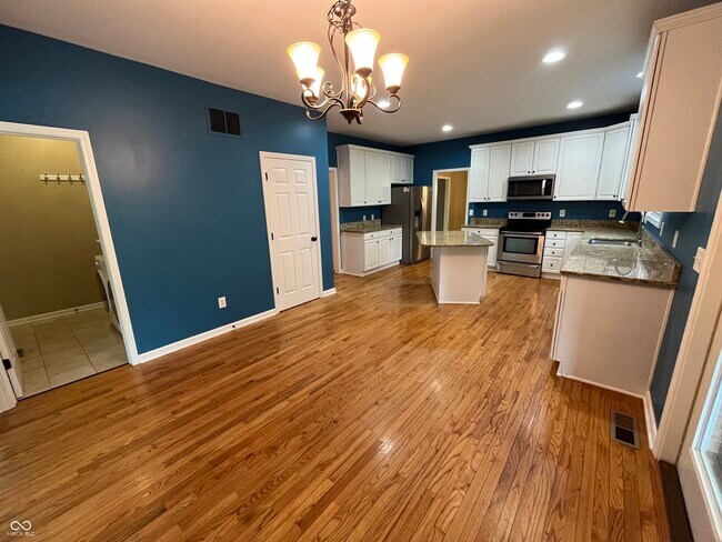 Building Photo - 11451 Sutton Pl Dr E