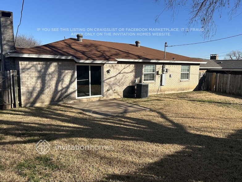 Building Photo - 7005 Quail Run