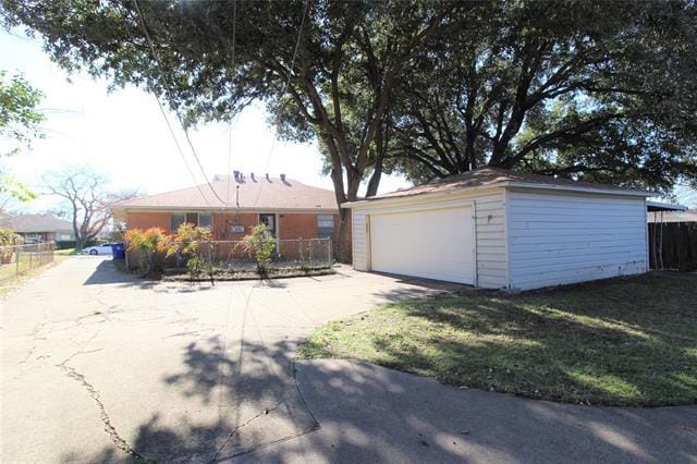 Building Photo - 10905 Marchant Cir