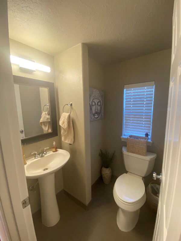 Building Photo - 15491 Brianne Ct