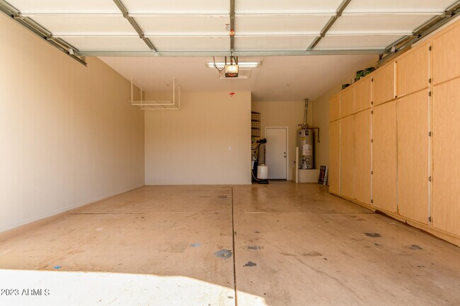 Building Photo - 1814 W Wayne Ln