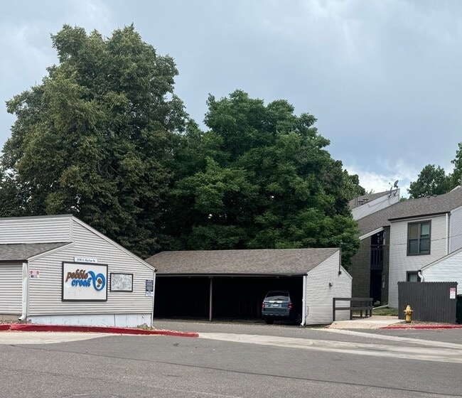 Building Photo - Spacious 2-Bedroom, 1.5-Bath Condo in Bear...