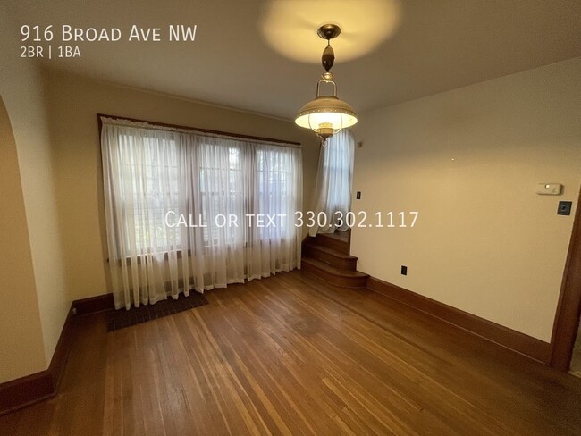 Building Photo - Two bedroom one bathroom duplex for rent