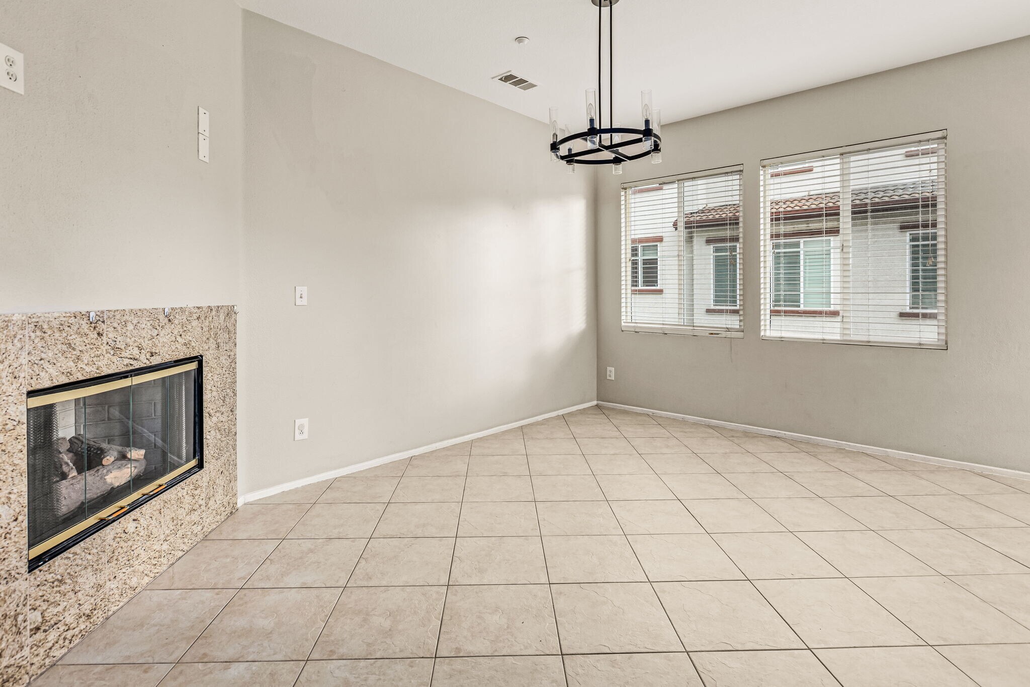 Building Photo - 33640 Willow Haven Ln