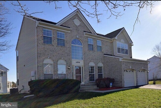 Building Photo - 14900 Dennington Dr