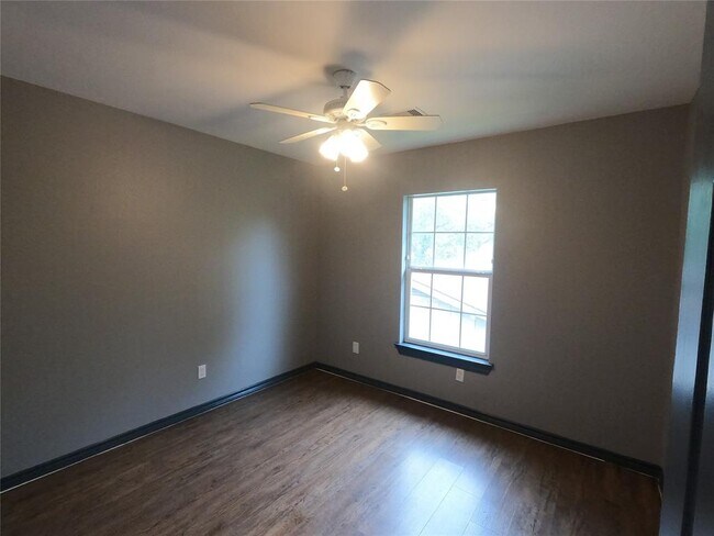 Building Photo - 107 Culmore Dr