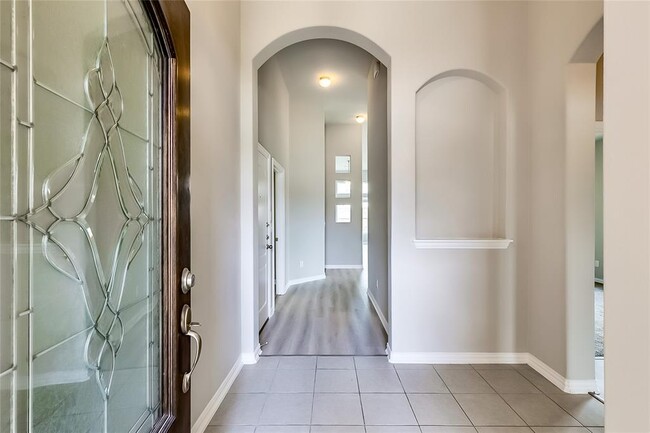 Building Photo - 505 Palmilla St