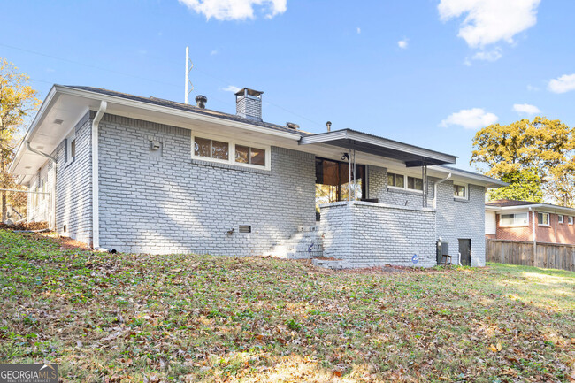 Building Photo - 1944 Cindy Dr