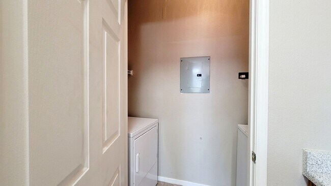 Building Photo - 7185 S Durango Dr