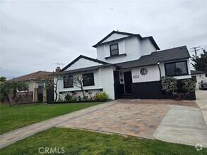Building Photo - 7415 Dinsdale St