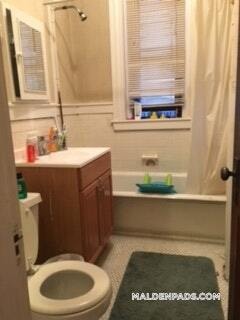 Building Photo - 17-19-19 Washington St S