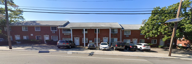 Building Photo - Palisades Gardens