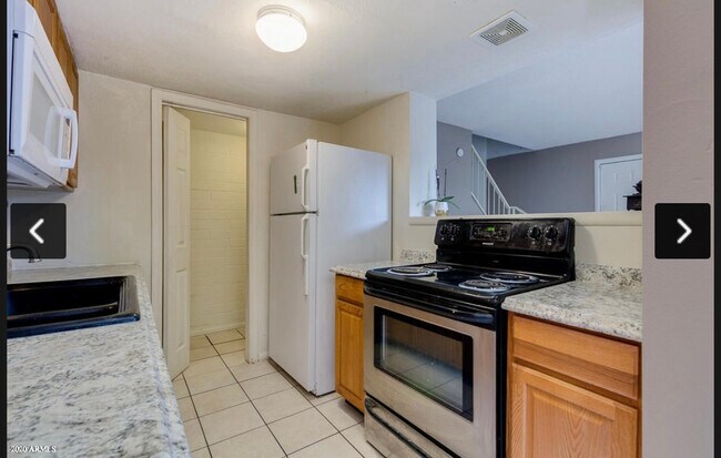 Building Photo - 4222 S 46th Pl