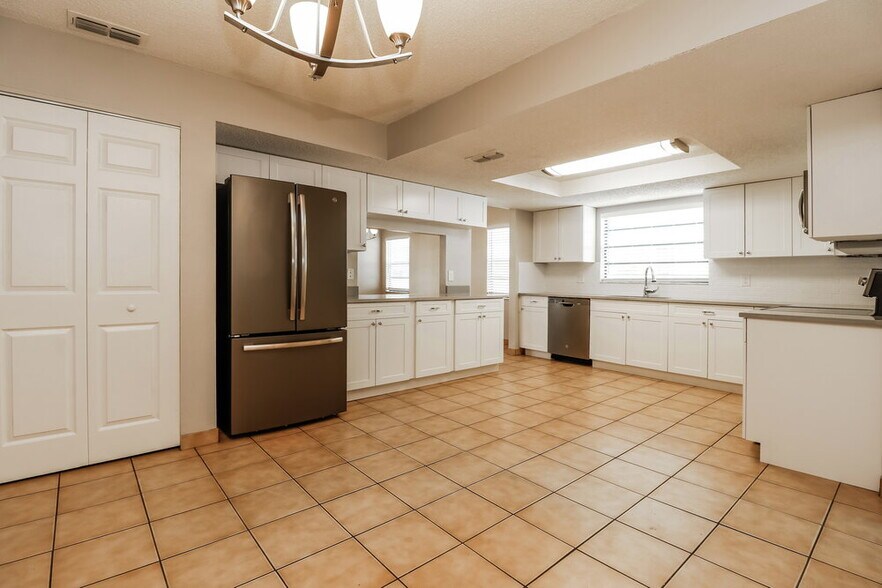 Building Photo - 8247 Tahr Ave