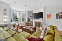 Building Photo - 1731 Riggs Pl NW