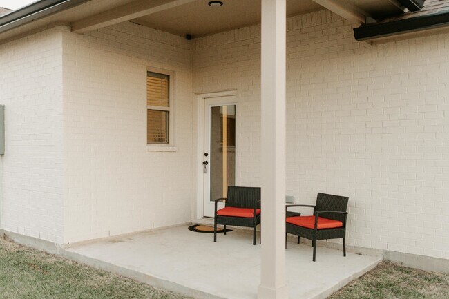 Building Photo - 4312 Gardenwood Pkwy