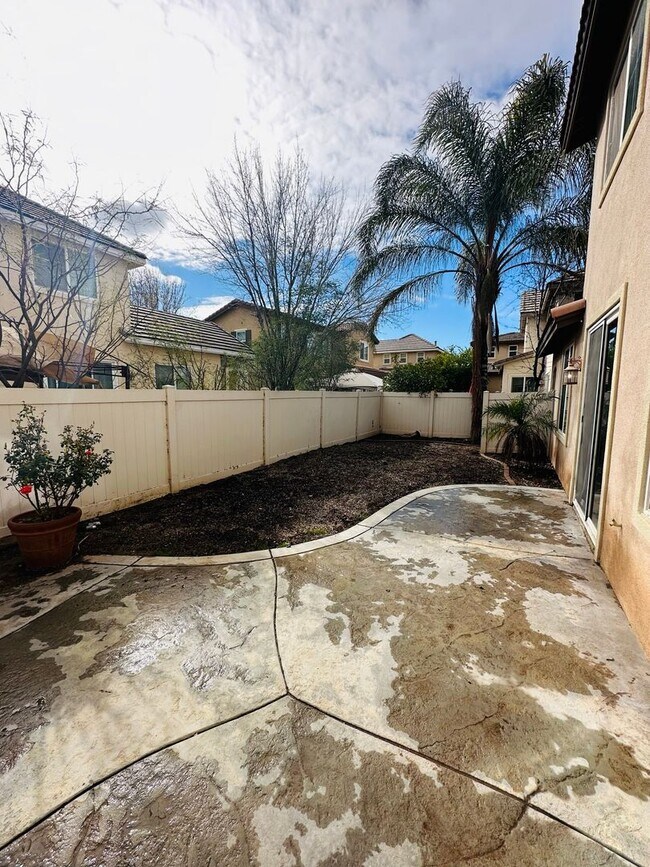 Building Photo - Charming 3 Bedroom 2.5 Bathroom Northstar Ranch Home with Spacious Layout & Community Amenities