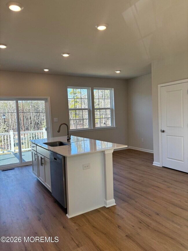 Building Photo - 17 Bay Breeze Dr