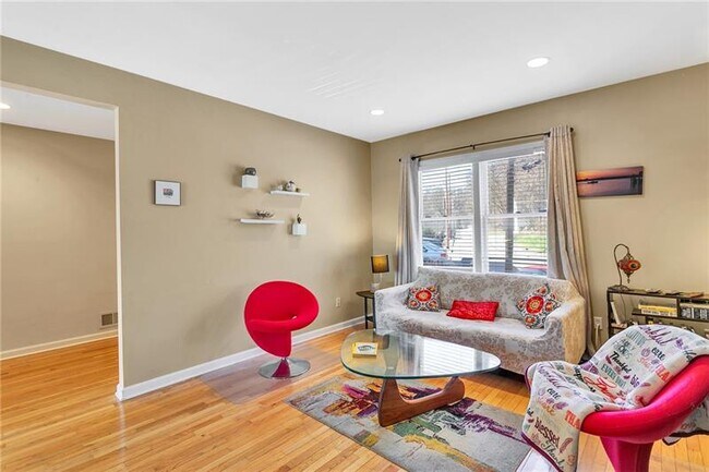 Building Photo - 3127 Josephine St