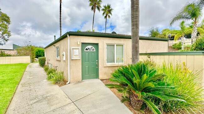 Building Photo - Darling, Entry Level, Corner-End Condo Uni...