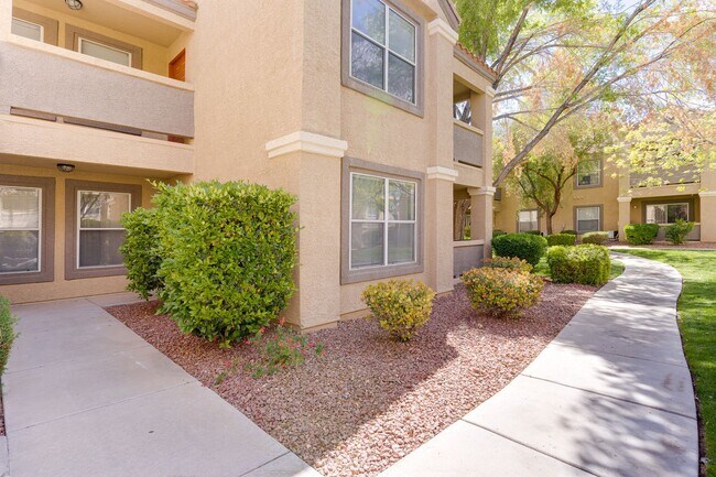 Building Photo - Bright First-Floor 2-Bedroom Condo with Private Patio in Silverado Ranch!