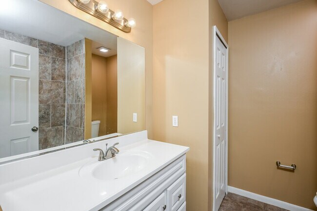 Building Photo - 681 Elmont St NW