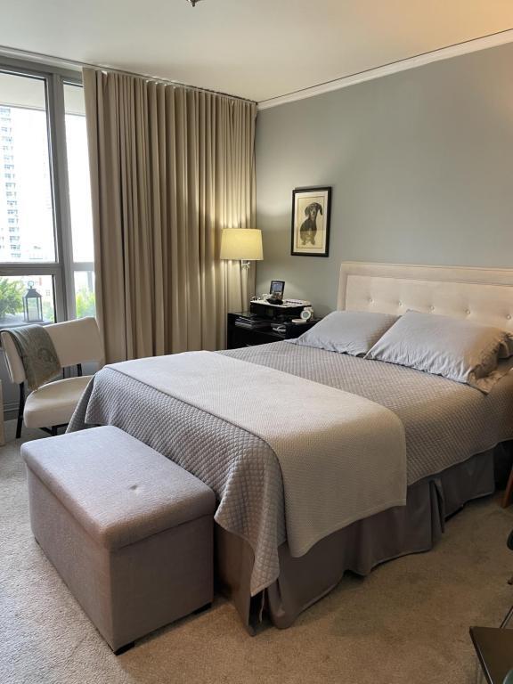 Building Photo - 420 E Waterside Dr