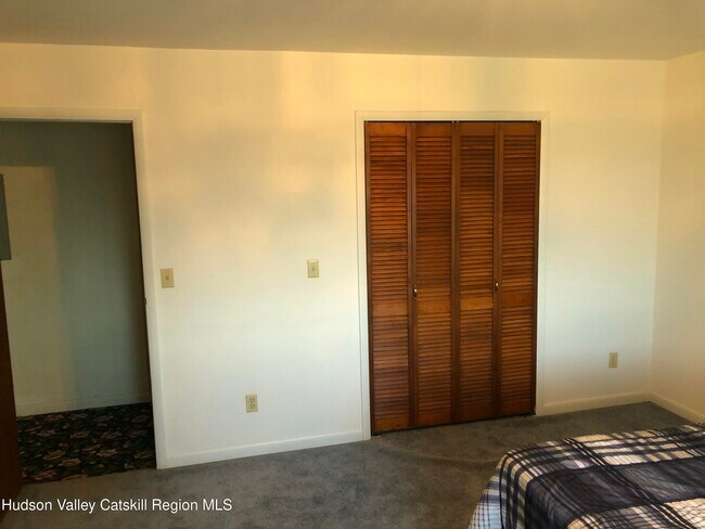 Building Photo - 552 NY-32