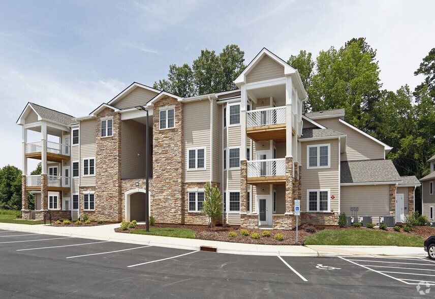 Woodstone at Croasdaile Farm 100 Millspring Dr Durham NC 27705