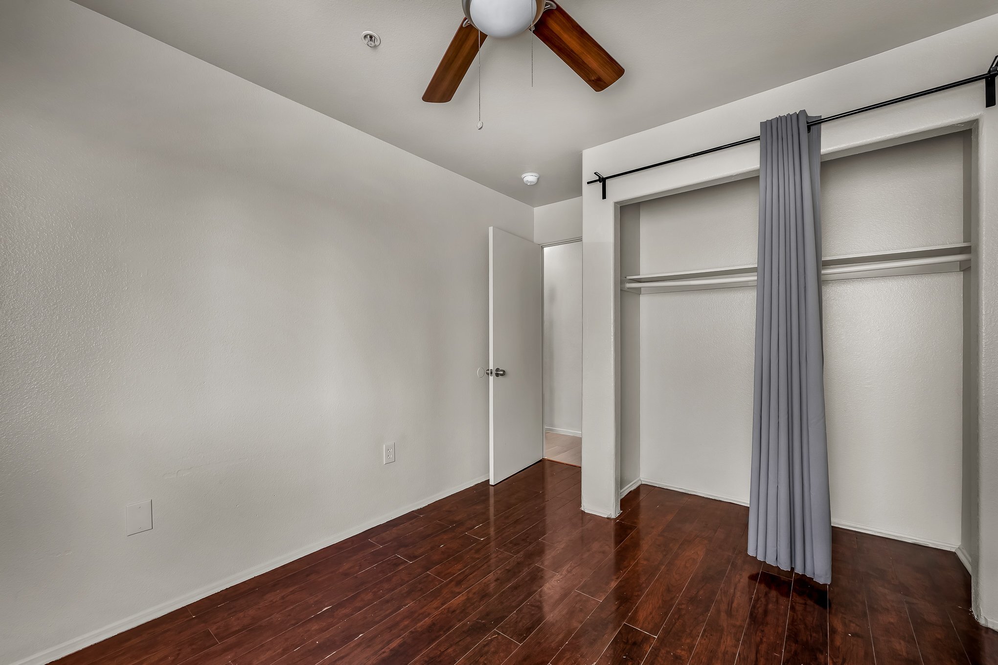 Building Photo - 5231 Huntington Dr N