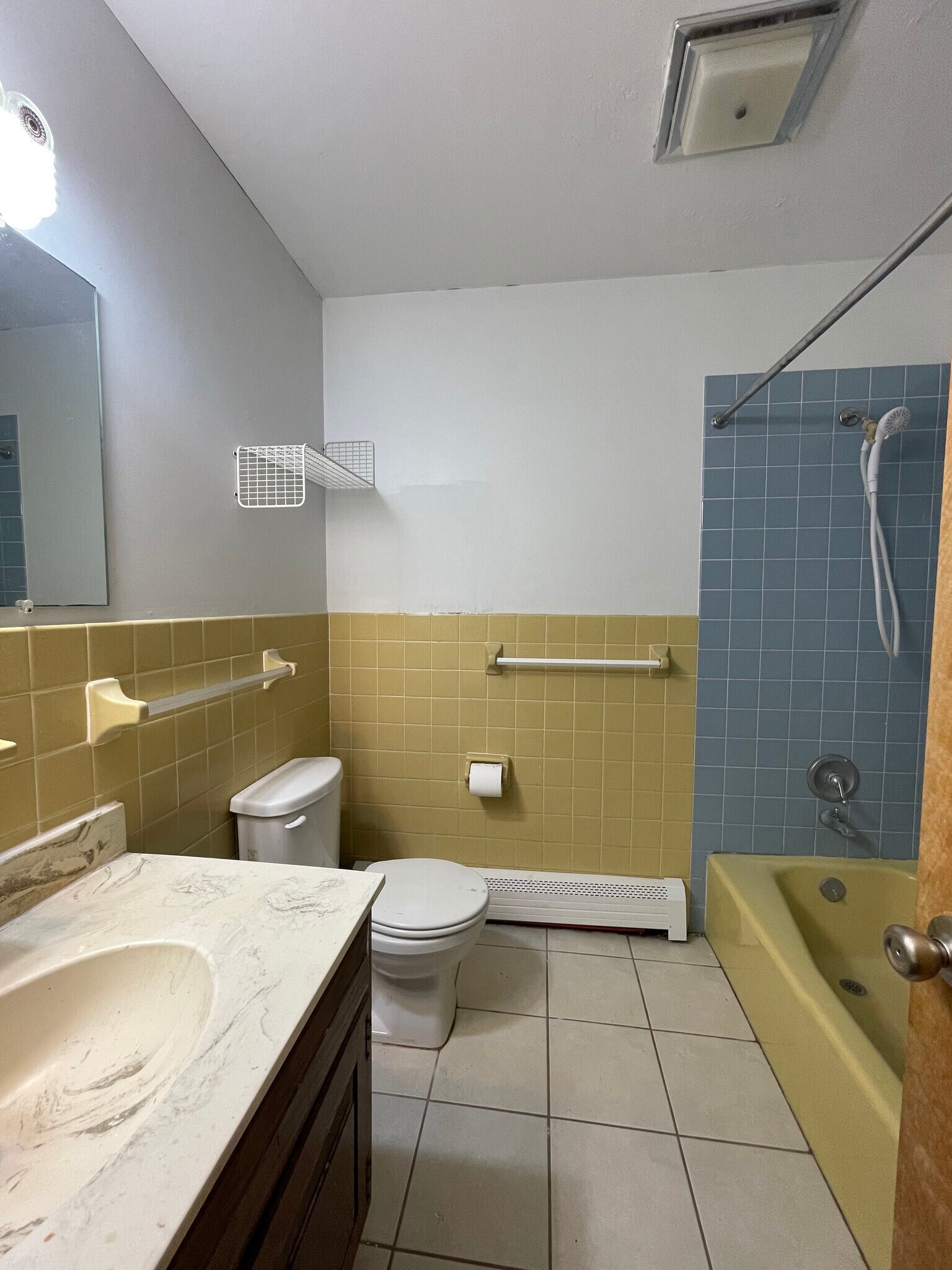 Building Photo - 139 Burleigh Dr
