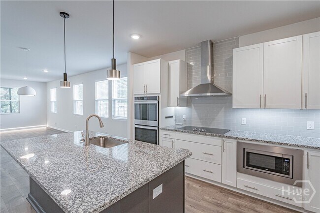 Building Photo - 318 Serengeti Blvd
