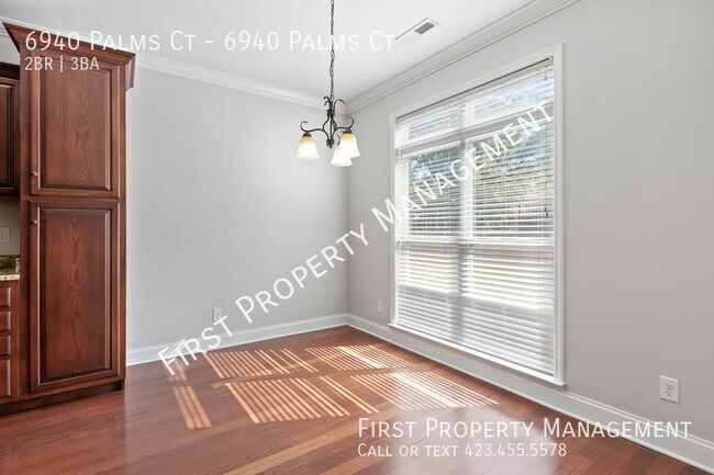 Building Photo - 6940 Palms Ct