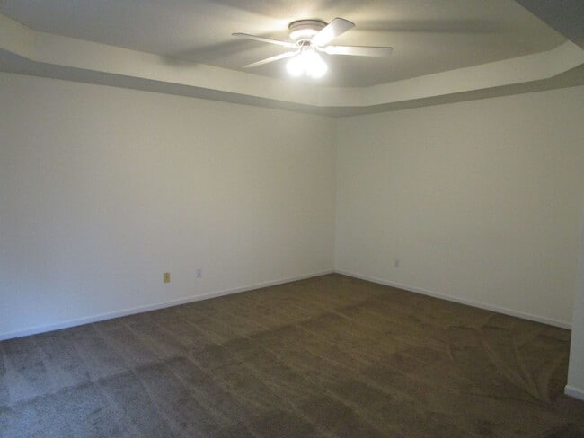 Building Photo - 5013-5015 Carrie Ridge Dr.