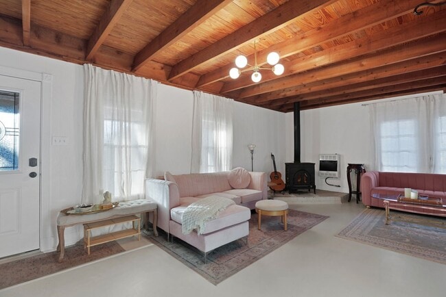 Building Photo - 60 Canyon Creek Dr