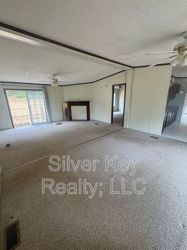 Building Photo - 240 Co Rd 275